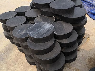 咸安区板式橡胶支座由若干层橡胶片与薄钢板经加压硫化
